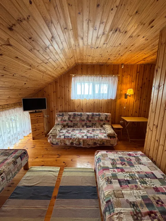 Номер с видом на море и горы в 150-ти метрах от моря и песчаного пляжа