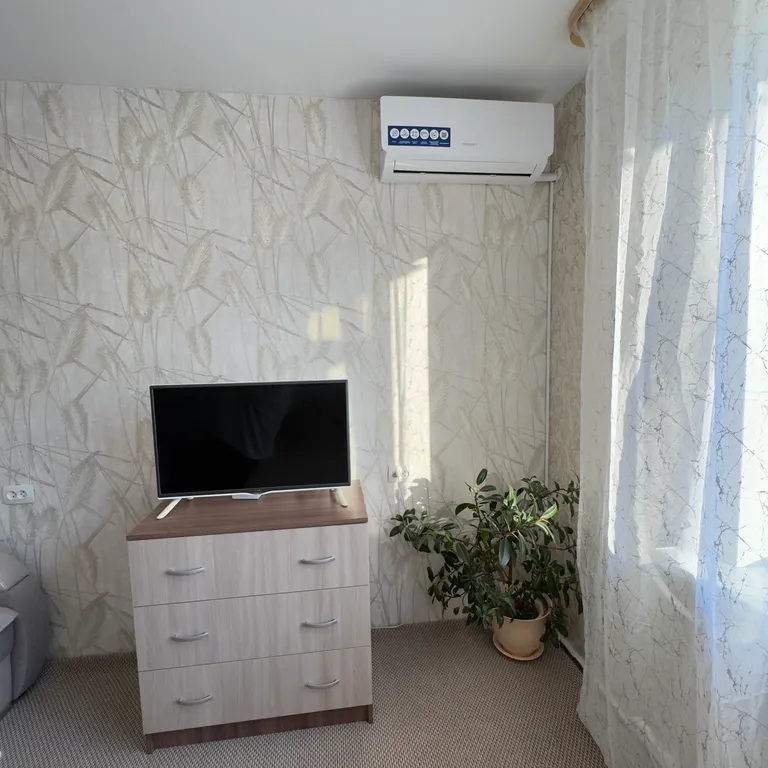 Солнечная, уютная квартира не далеко от моря