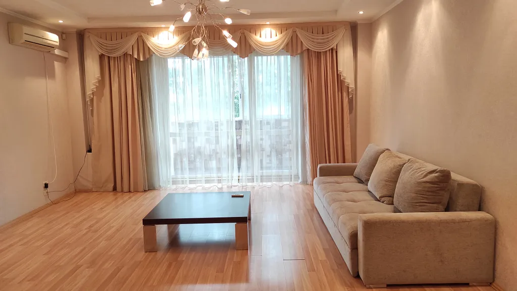 100-метровый люкс с 2-местной ванной-джакузи