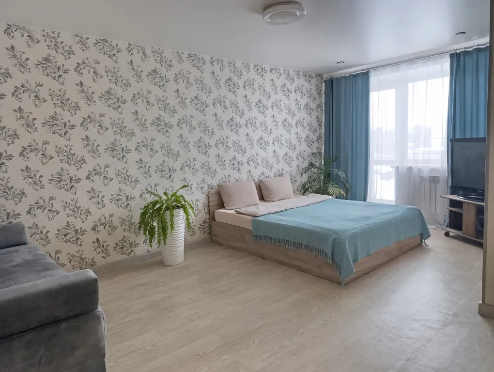 Квартира возле клиники Бакушева в Кузнецком районе