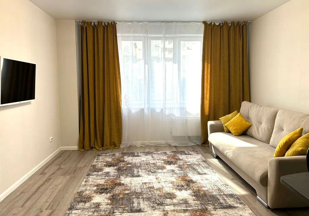 Квартира Двухкомнатная квартира рядом с планетой — Красноярск