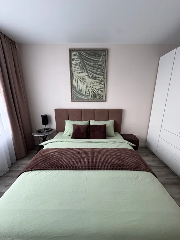 Квартира Апартаменты ЛАФА4 семейная с лоджией для 1-4 человек +  ребенок. — аренда посуточно в Екатеринбург