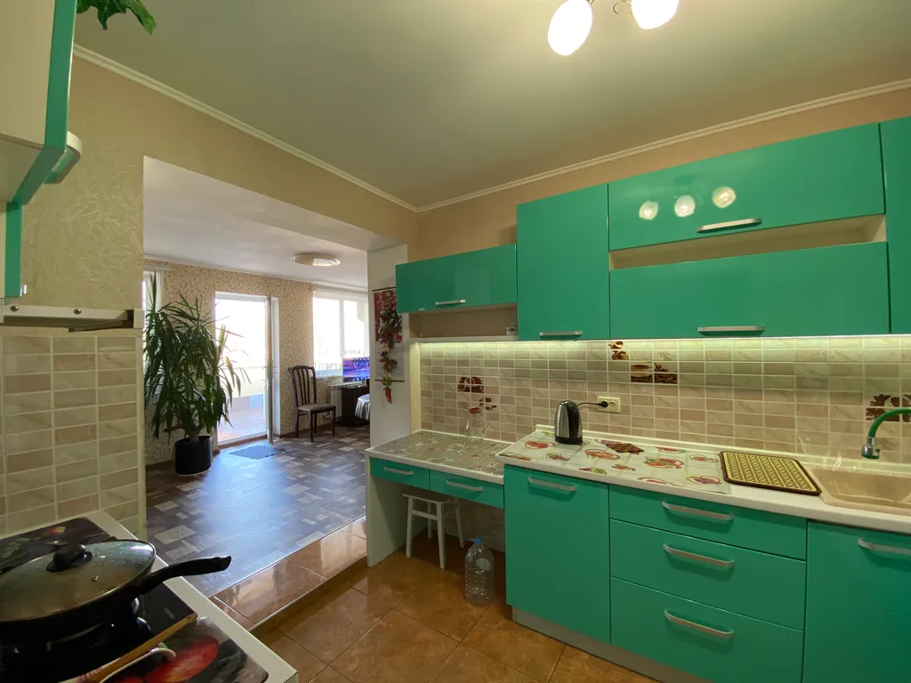 Нестандартная квартира терраса вид на горы недалеко от моря