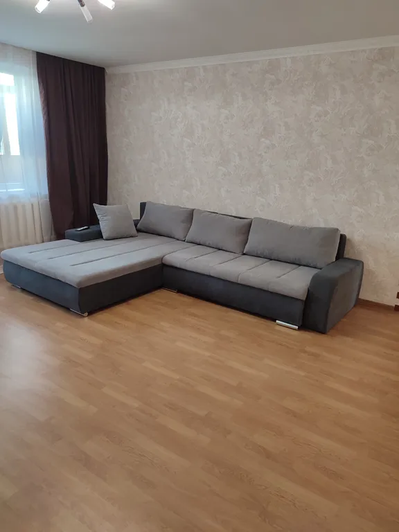 Квартира 3-комнатная Квартира — Калининград