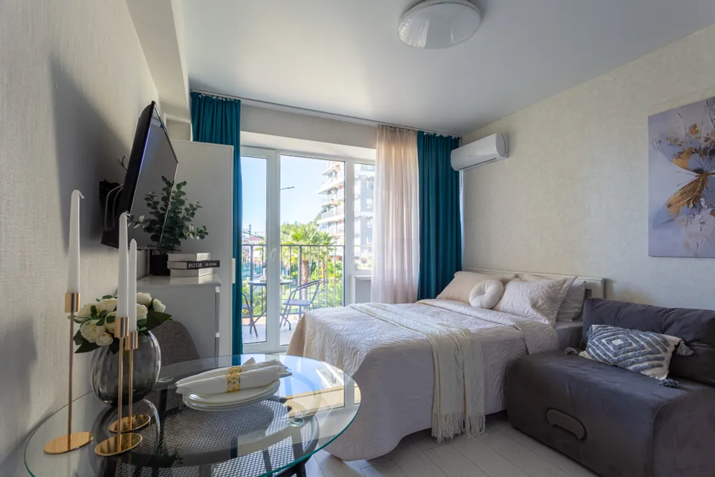 Уютная студия Каравелла 23 с балконом у моря