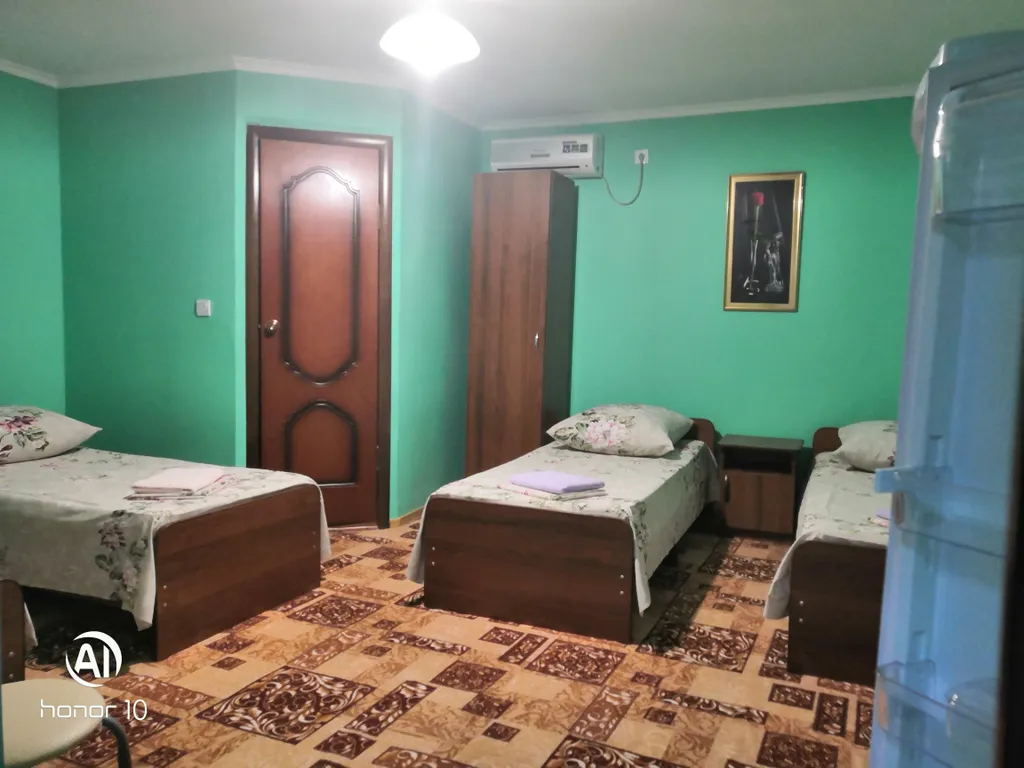 Квартира Комната — аренда посуточно в Голубицкая