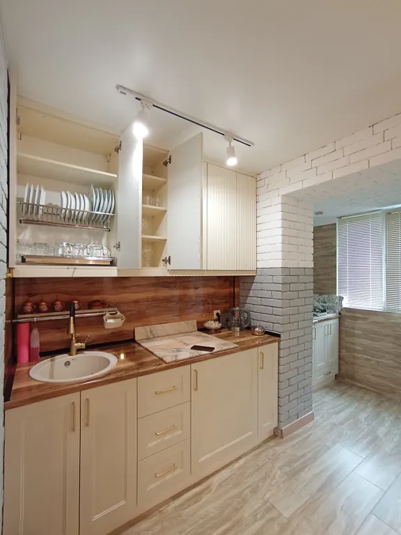 Комфортная квартира на берегу реки с живописным видом на горы