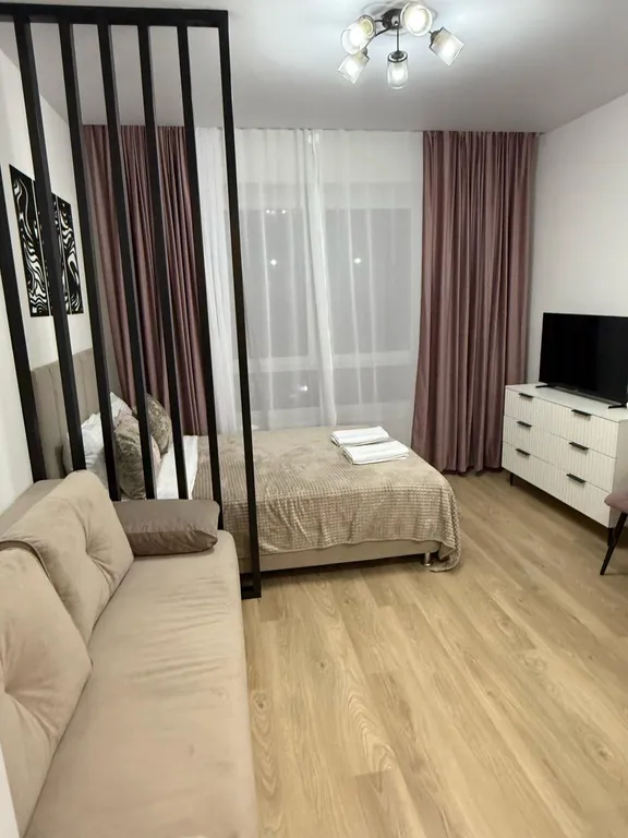 Студия с дизайнерским ремонтом