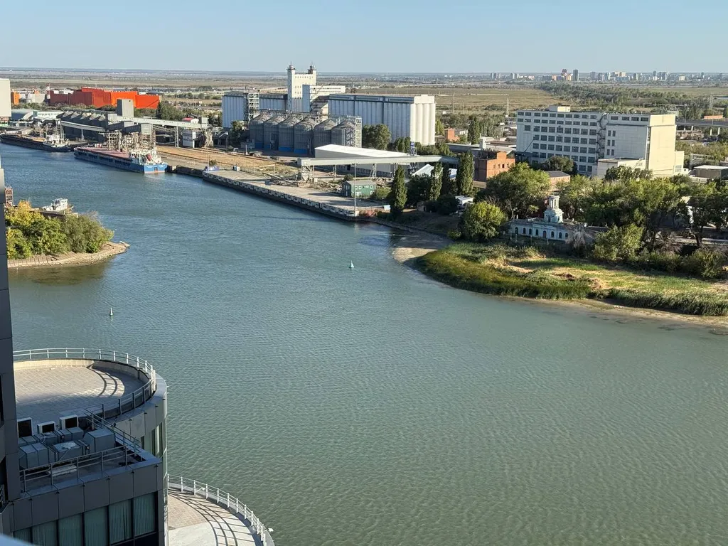 Уютная евродвушка с видом на Дон