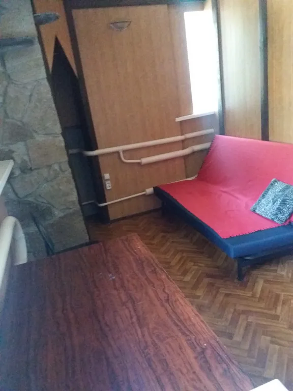 Уютный двухкомнатный апартамент на 2 этаже