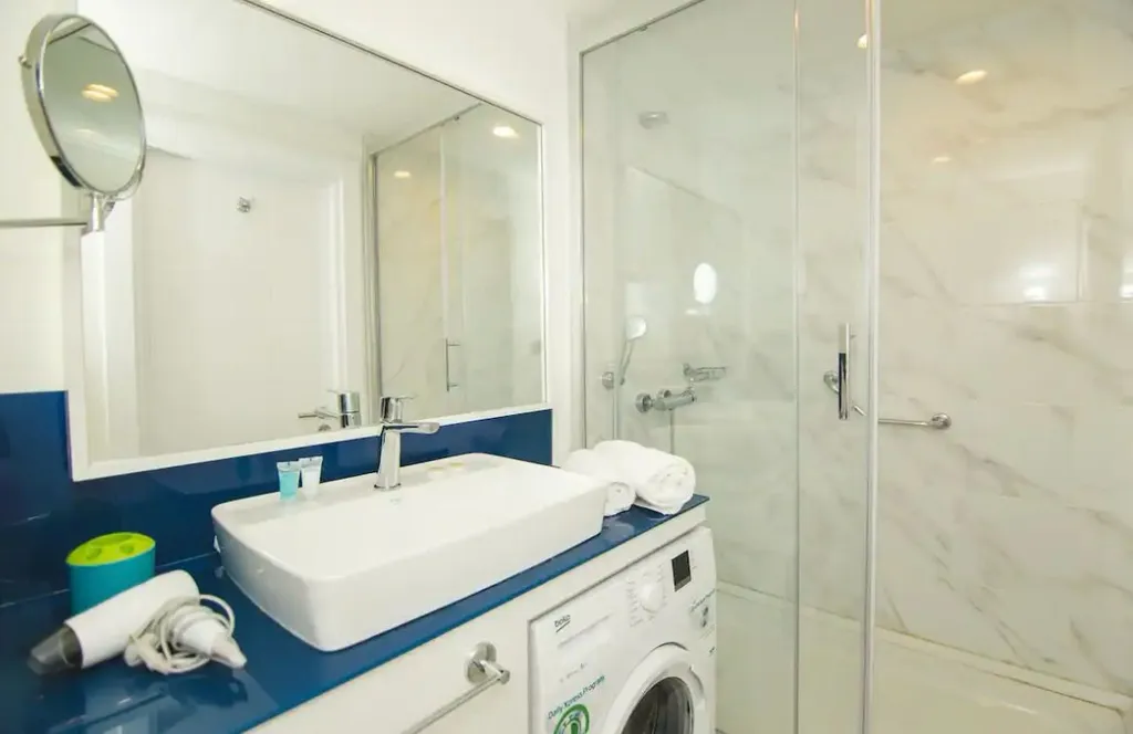 Orbi City View 22-25