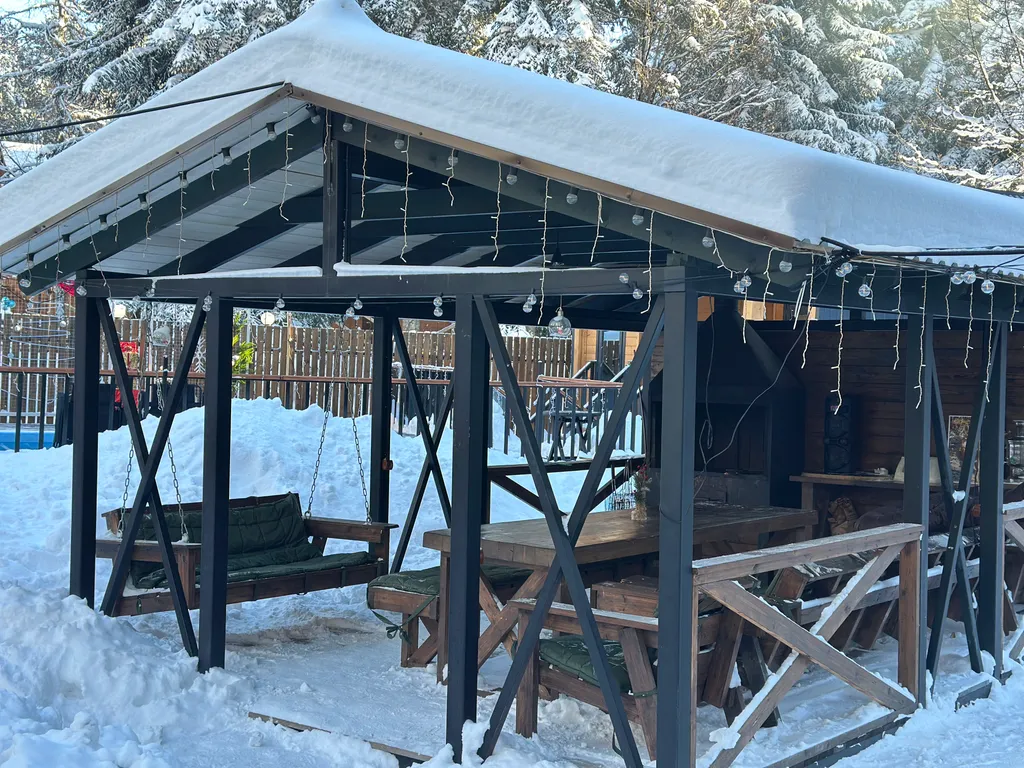 А-фрейм 2 с видом на горы и лес