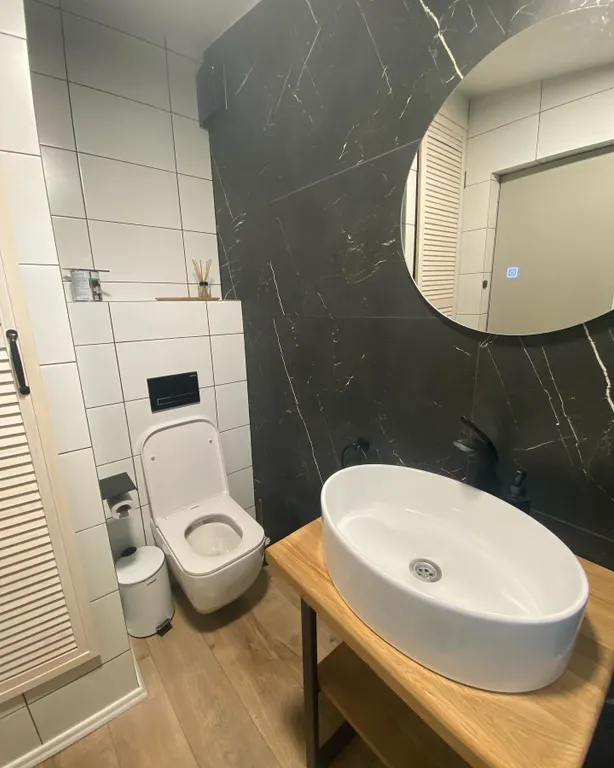 Коттедж Домик Хирви уютный коттедж на отдельном участке с вековыми деревьями — Москва