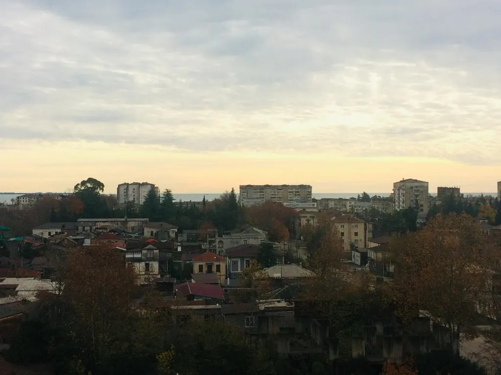 Солнечная, видовая квартира в центре