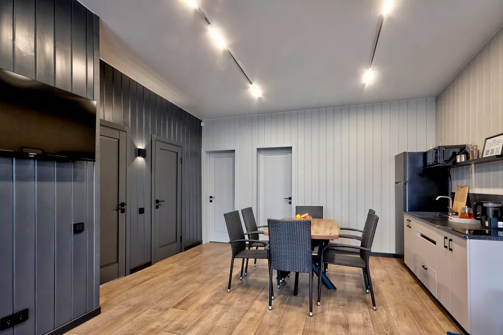 Дом Выпь нa pеке Cаpатoвка