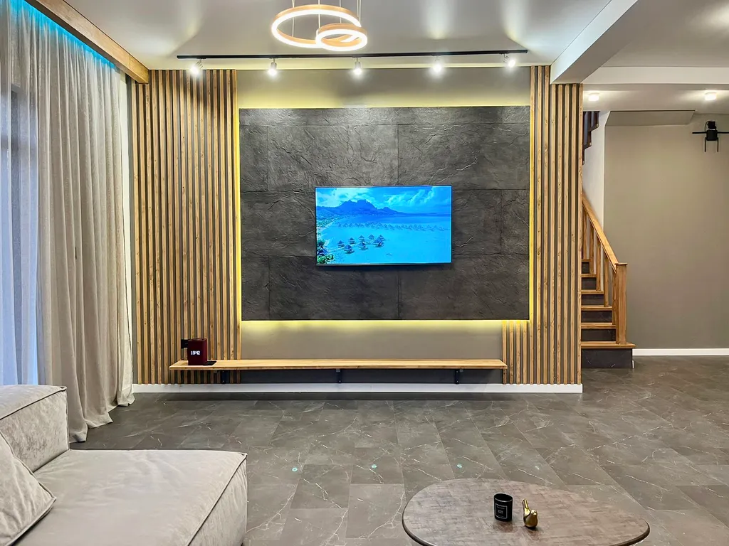 Стильный дом с теплым бассейном и сауной