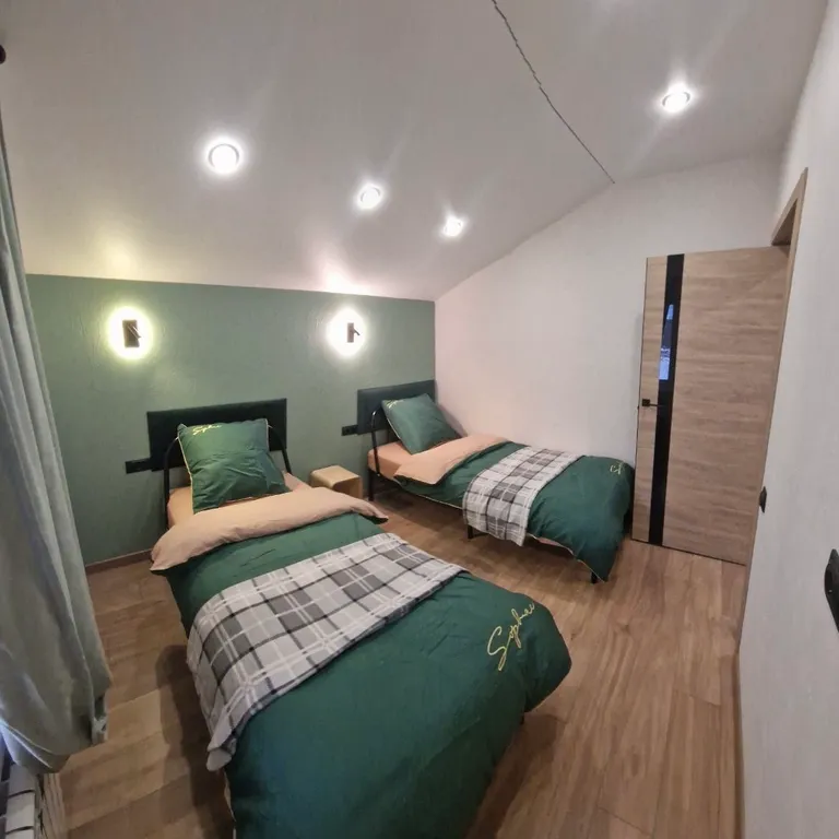 Коттедж Лесной