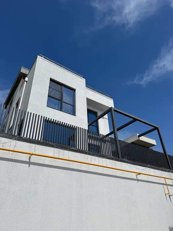 Дом с видом на море