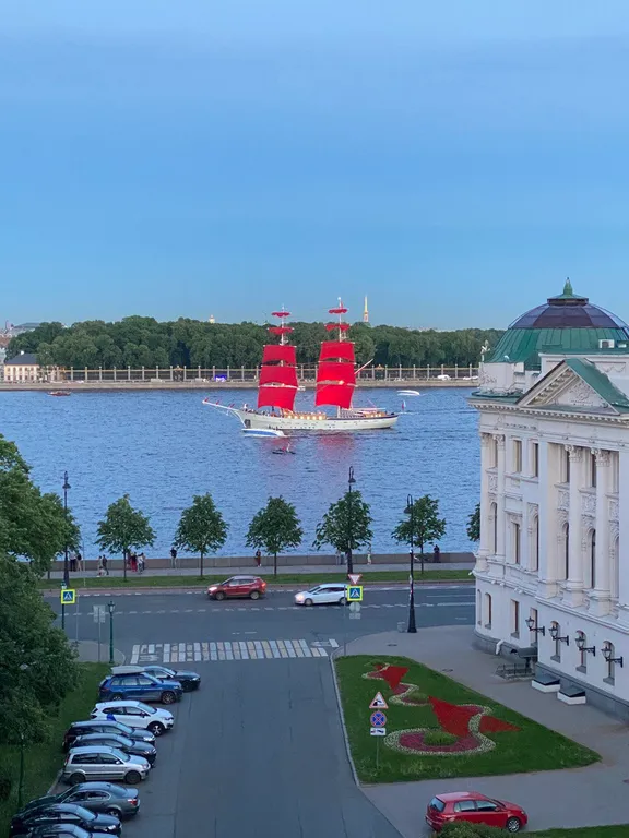 Квартира Квартира Семейный апартамент с видом на домик Петра1 и Неву — Санкт-Петербург