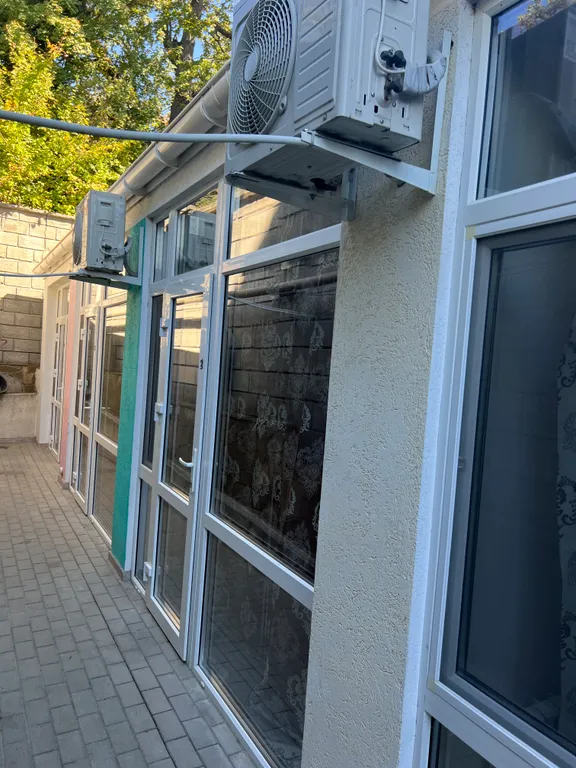 Дом у Массандровского дворца