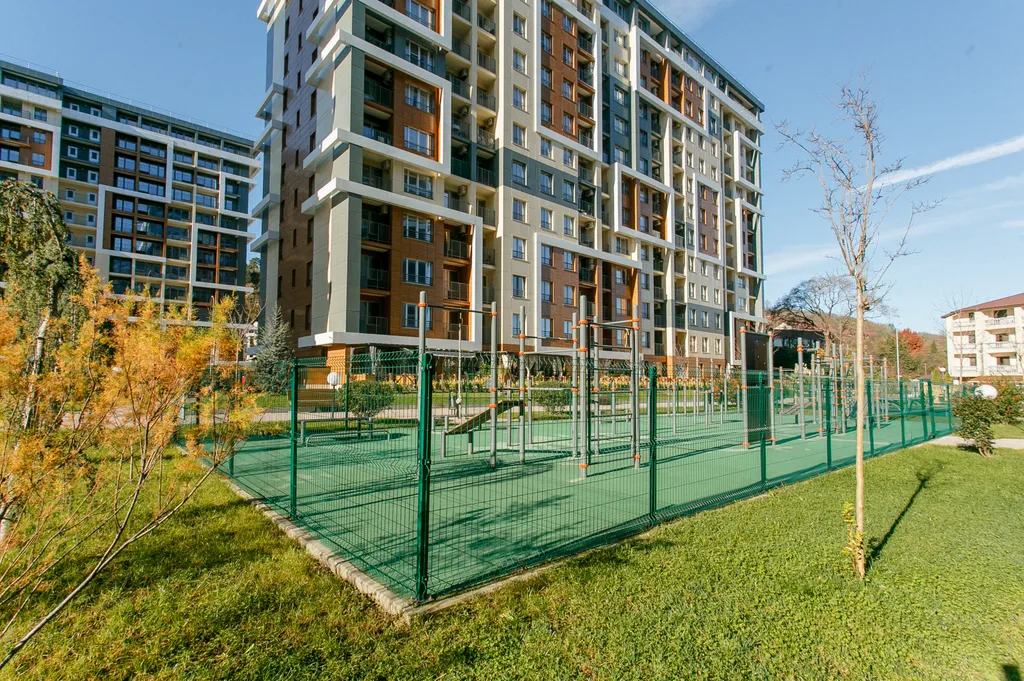 Просторный апартамент с балконами видом на море