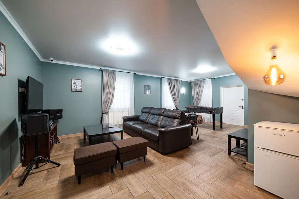 Коттедж 8-комнатный Дом — Голиково