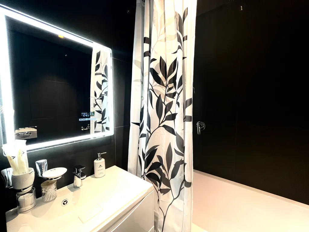 Квартира видовая в резиденции галерея Чижова, в центре города