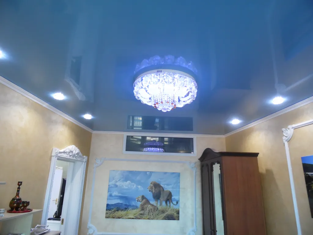 Апартамент в курортном городке с видом на море