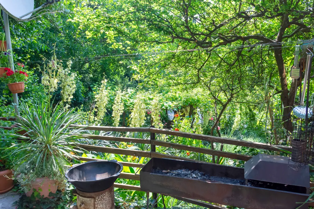 Дом с персональным двором, садом и зоной отдыха