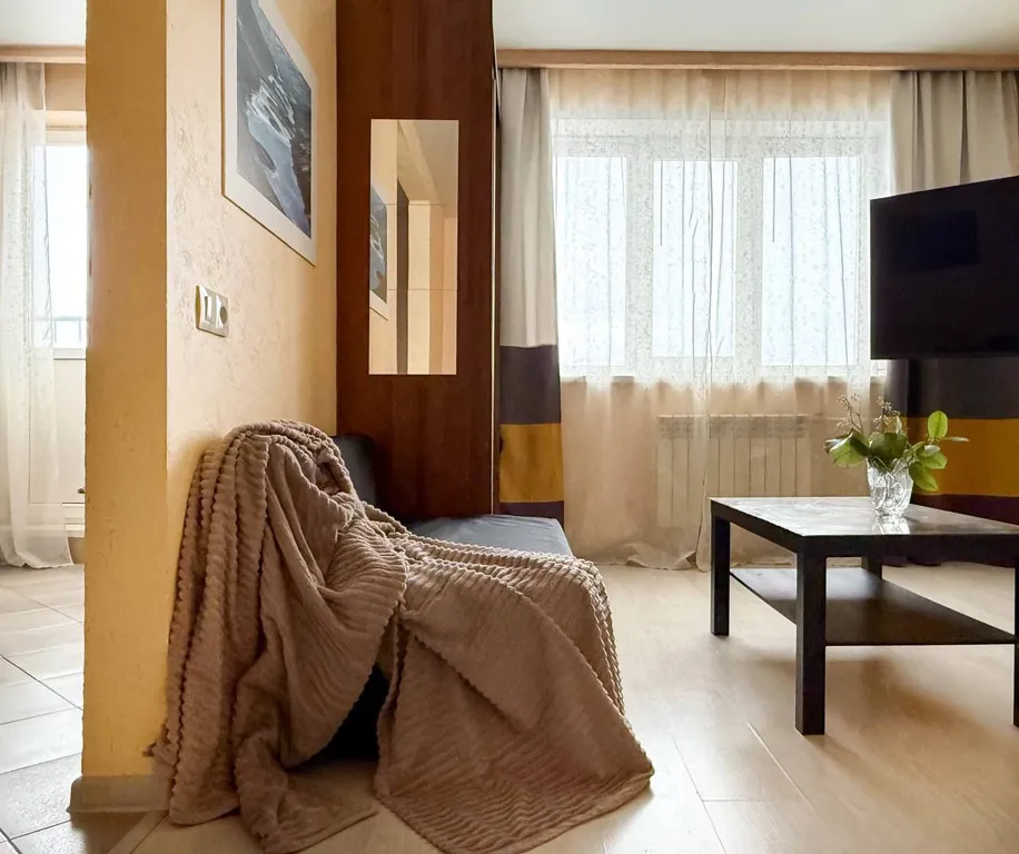 Однокомнатная квартира напротив автовокзала с современным ремонтом