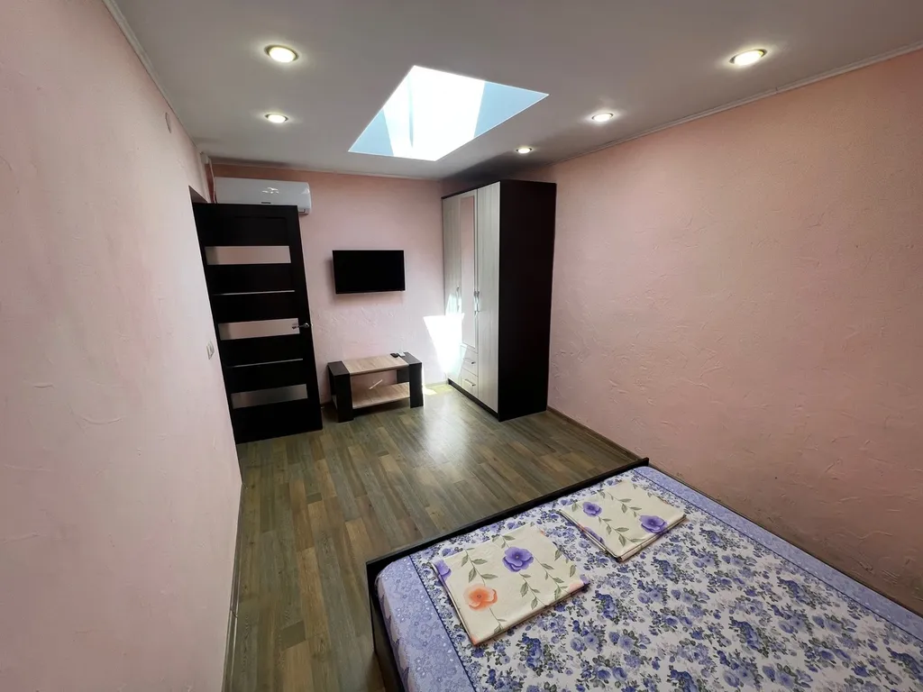 Двухкомнатный домик на первой линии от моря в Евпатории