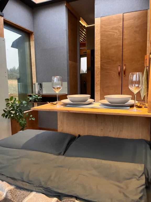 Домик на озере