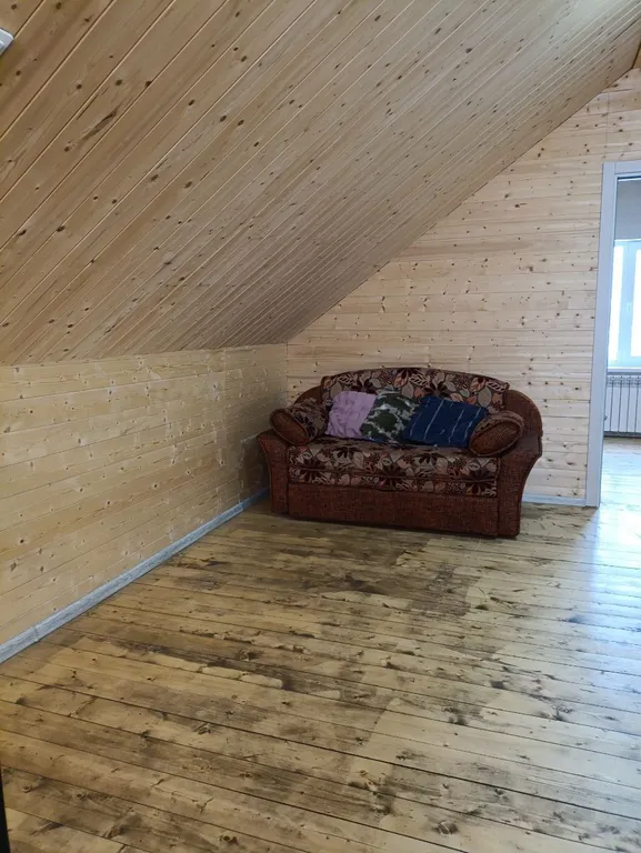 Уютный дом у озера