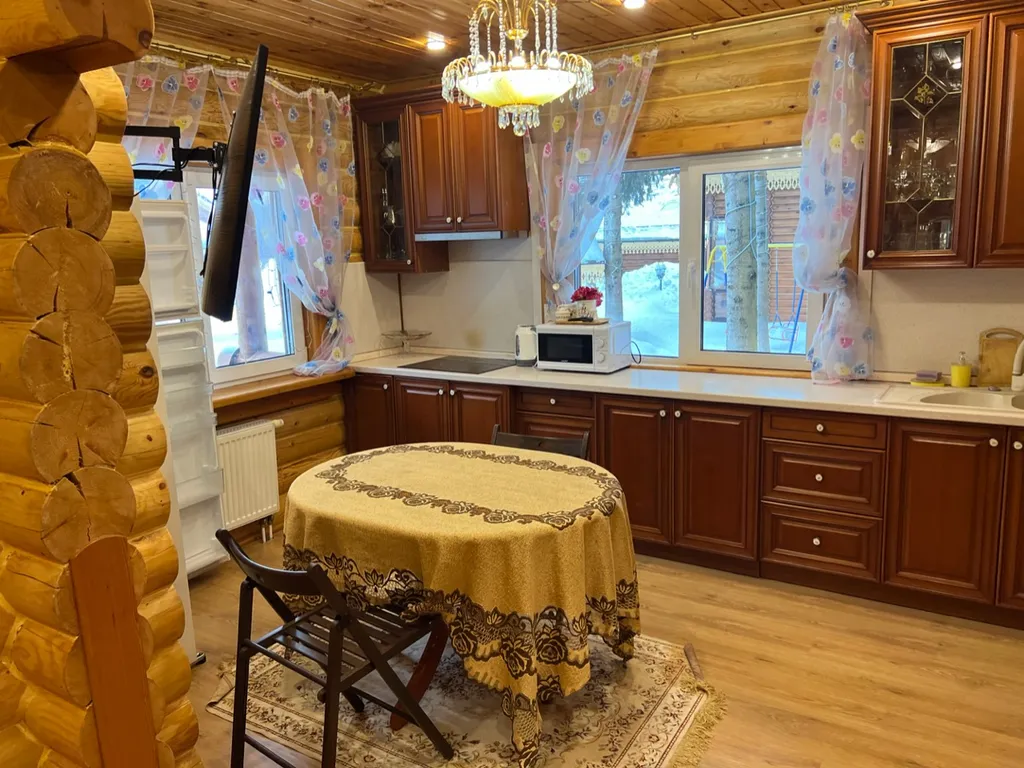 Терем в лесу