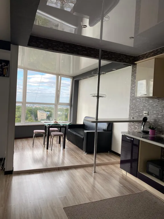 Просторные апартаменты с видом на лес