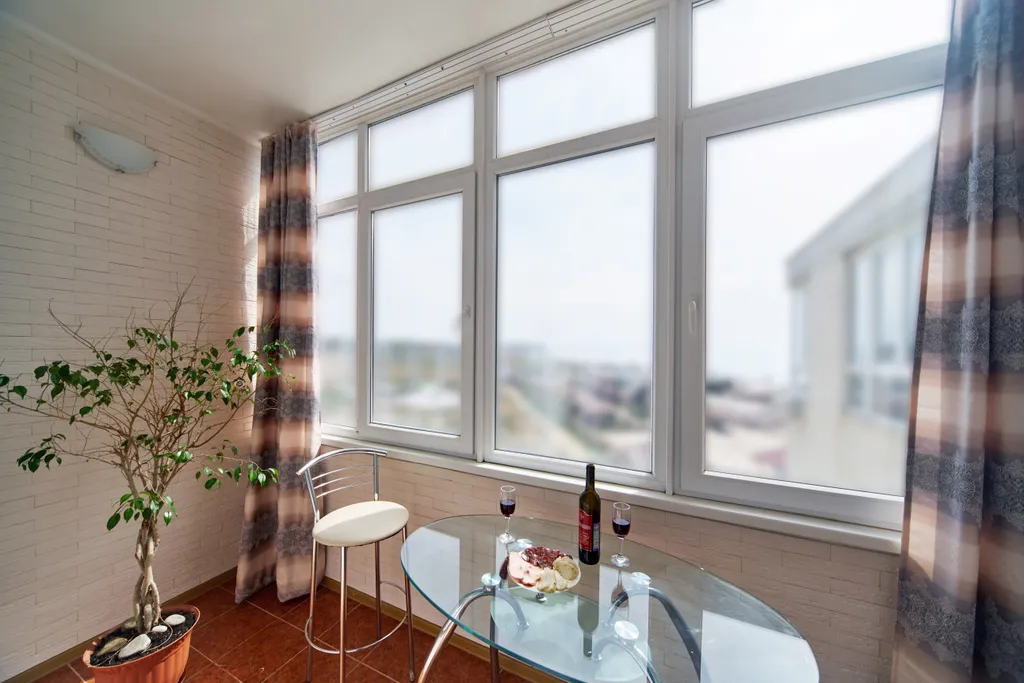 Комфортабельные 6-местные апартаменты с видом на море