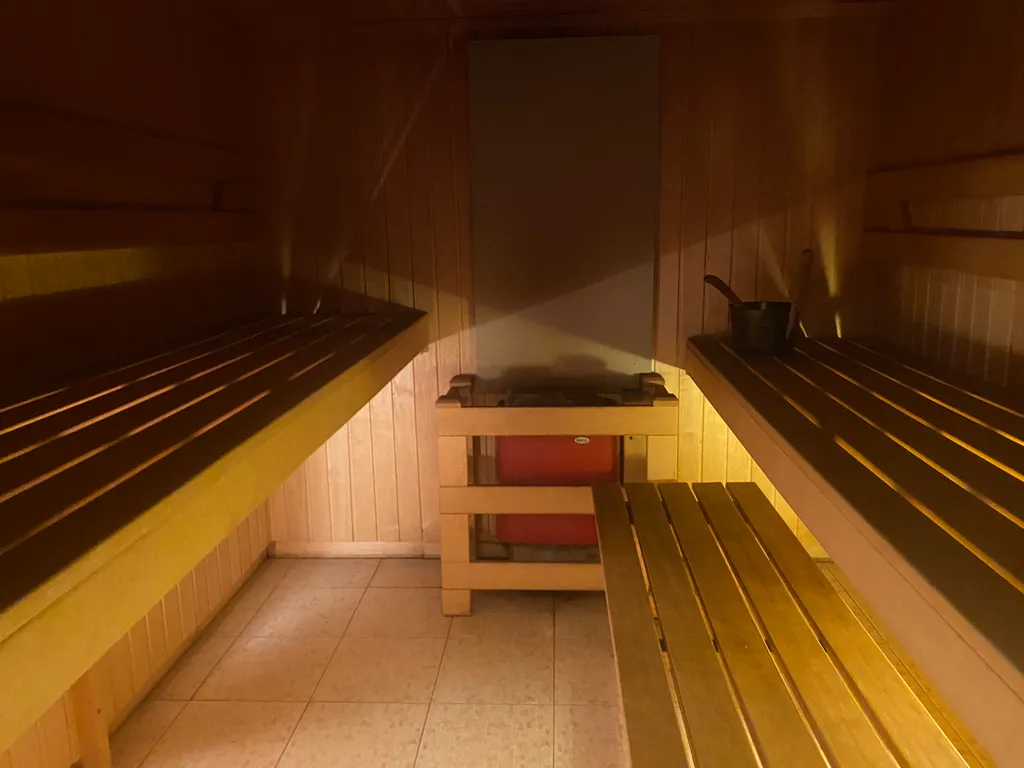 Коттедж Дом в черте города для семейного отдыха — Санкт-Петербург