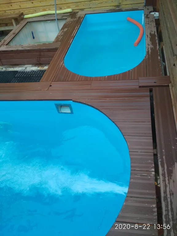 Студия с видом на сквер