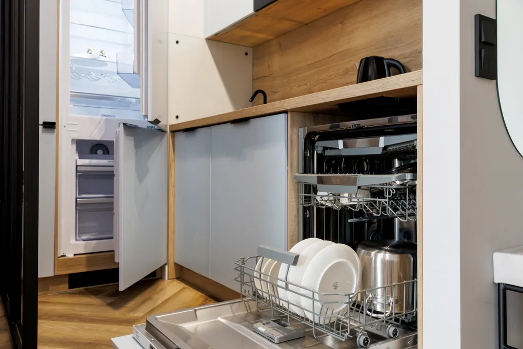 Relax view c залипательным ночным видом у легендарного ледокола ангара