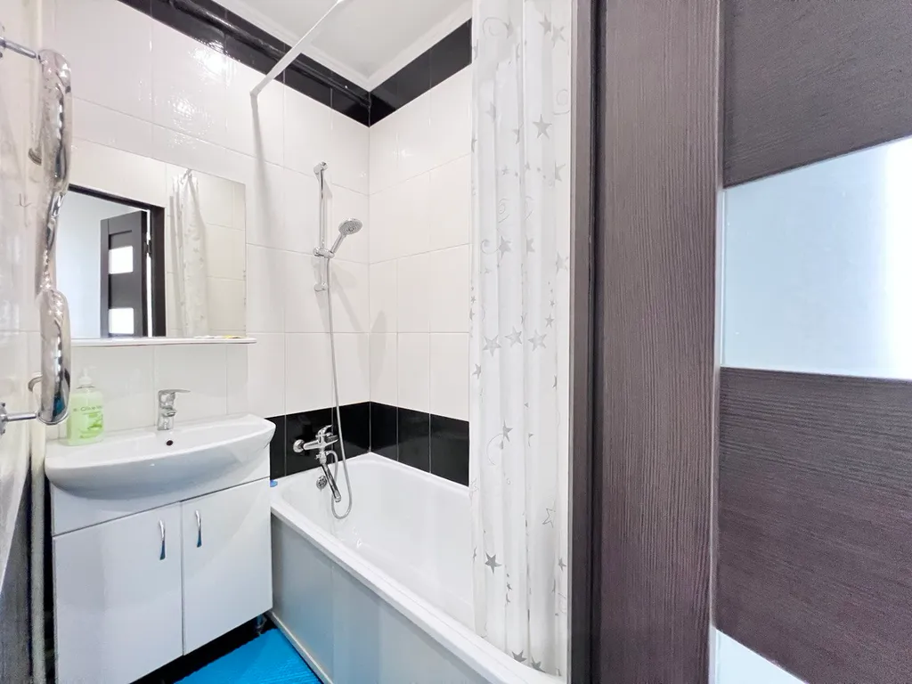 ПЛОЩАДЬ ЛЕНИНА, ЦЕНТР