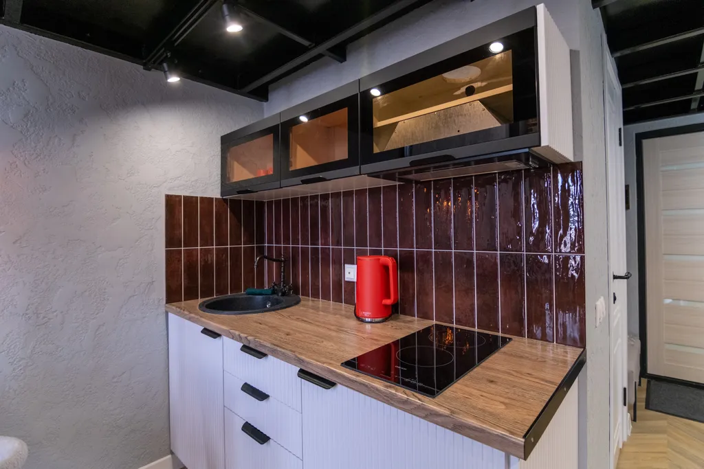 Двухэтажная студия с дизайнерским ремонтом