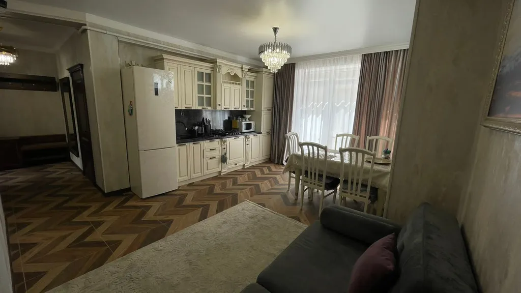 Новый уютный чистый дом в центре города