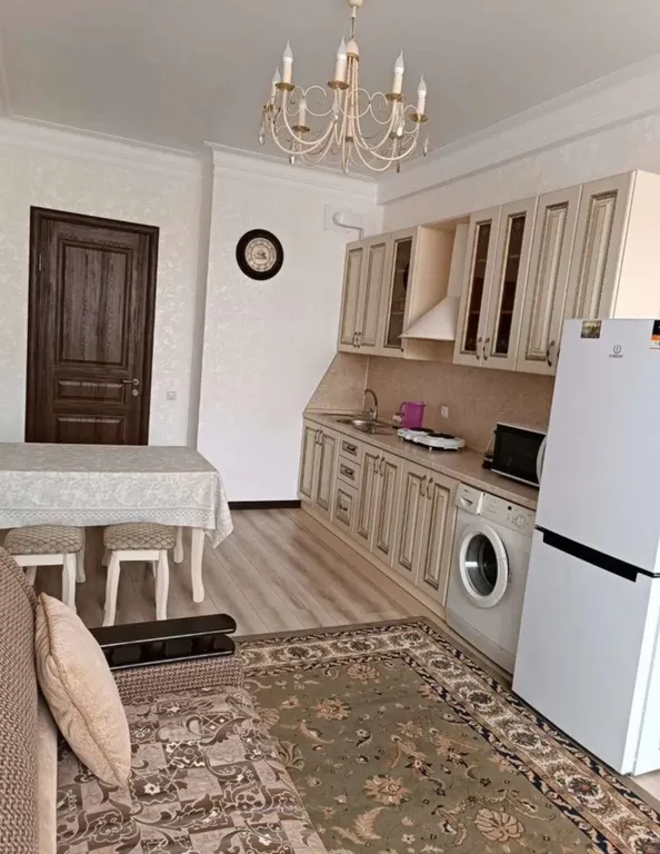 Двухкомнатная квартира недалеко от моря