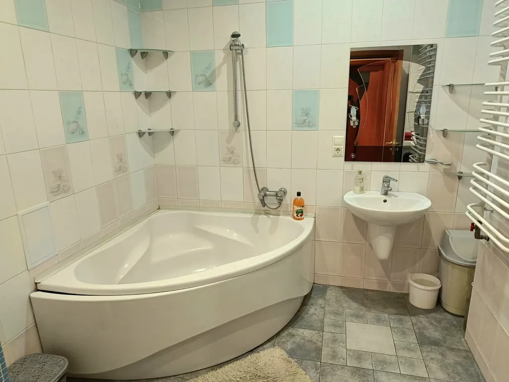 Вода всегда, просторная в центре возле Набережной