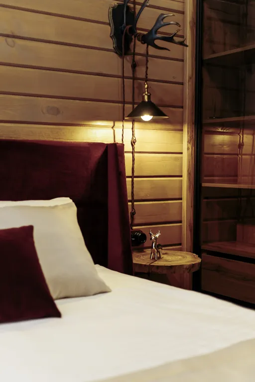 Шале темный