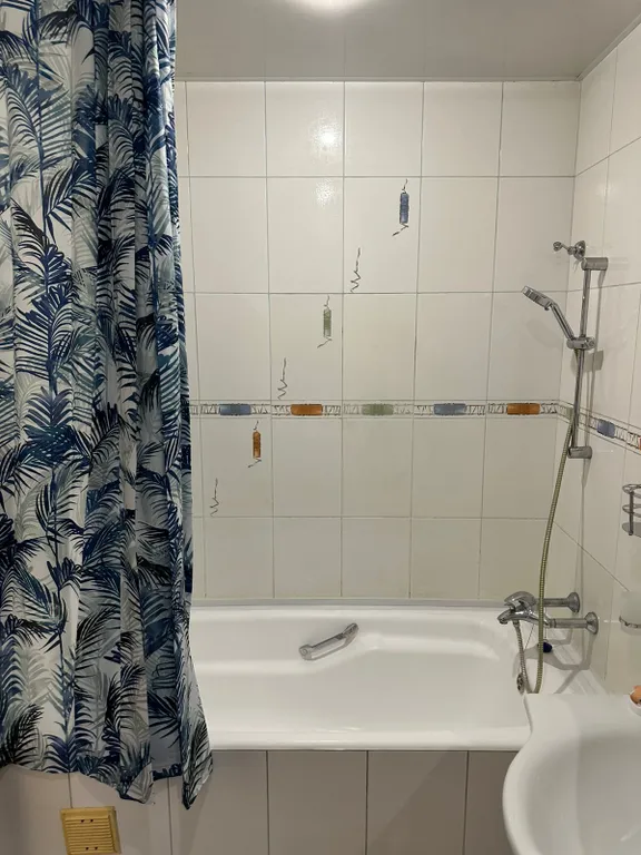 Квартира 2-х комнатная квартира в тихом районе недалеко от центра — Севастополь