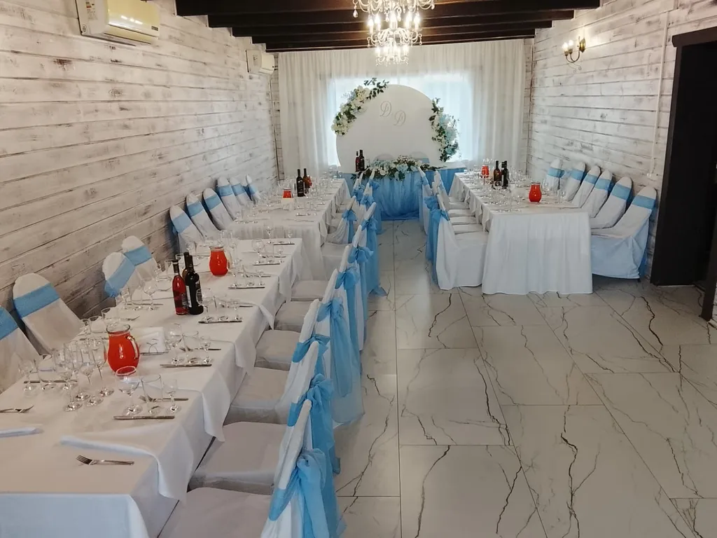 12-комнатный Дом