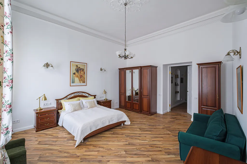 Элегантная квартира Delux с тремя спальнями, парковкой у Эрмитажа