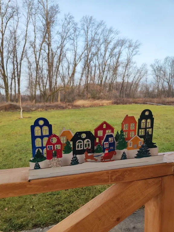 Уютный домик на берегу озера