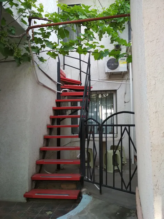 Квартира 2-комнатная Квартира — Евпатория